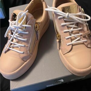 Women’s Giuseppe Zanoti low-top “FRANKIE” Sneaker